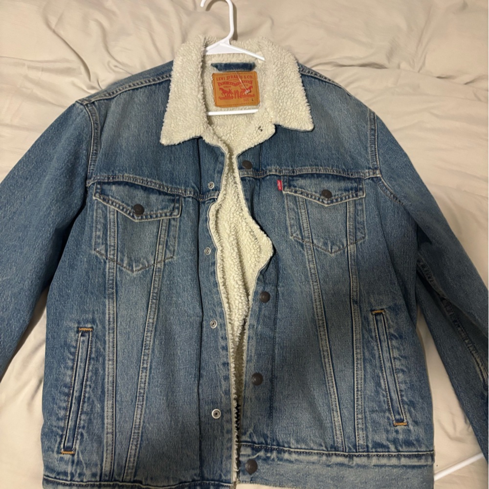 Levi's Classic Blue Jacket with Cream Sherpa Collar